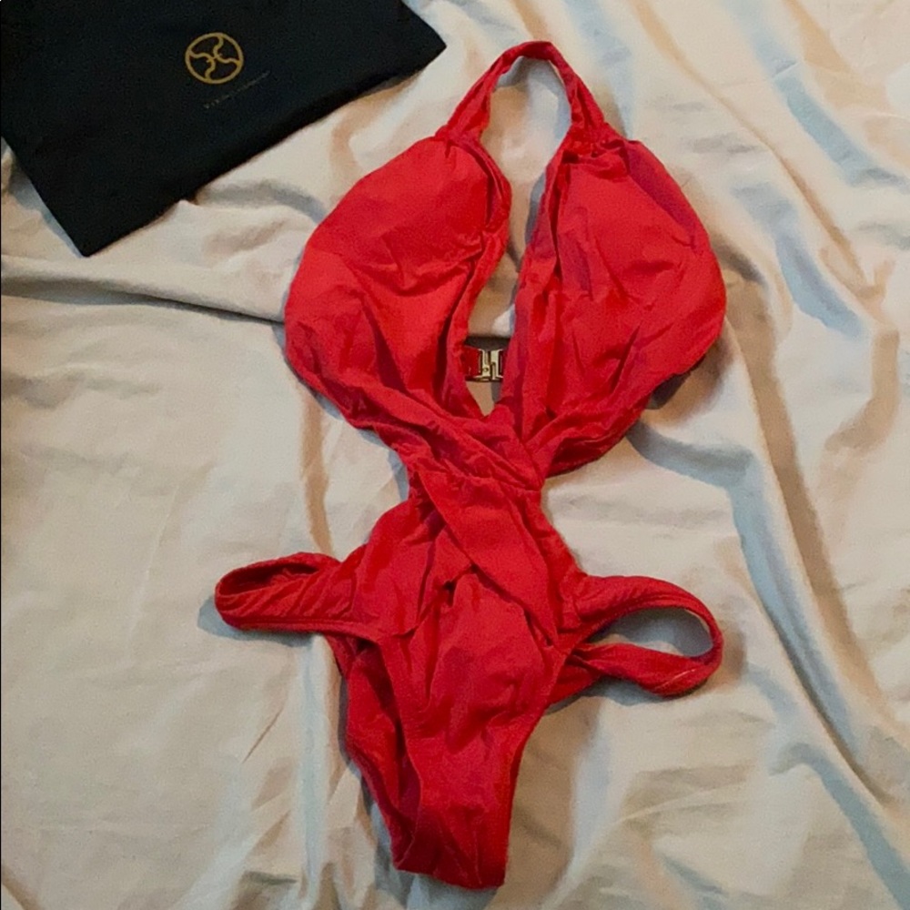 Vix SOLID RED CUT OUT CROSSED ONE PIECE - Picture 3 of 5